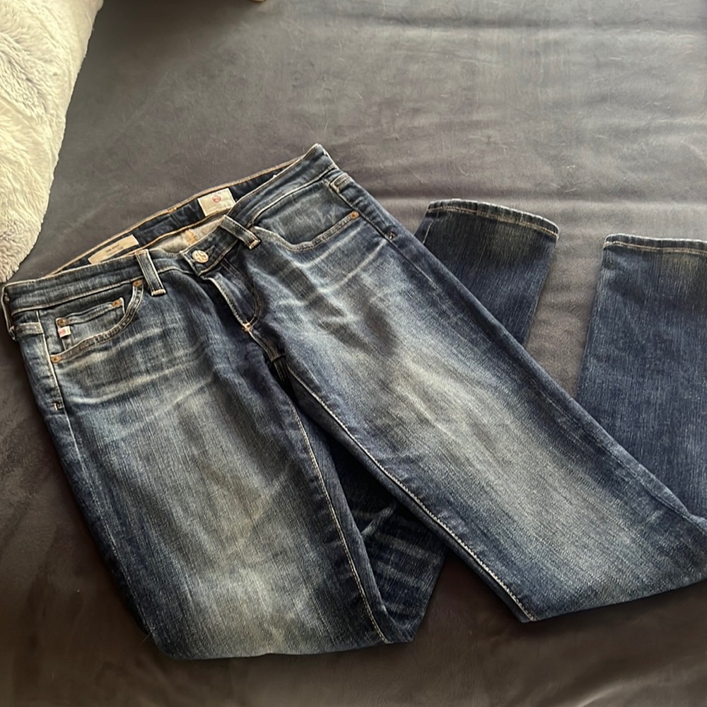 AG the stilt cigarette jeans in a 26
